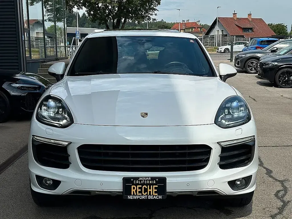 Gebraucht Porsche Cayenne 416 PS (305 kW) 2018 Weiß SUV