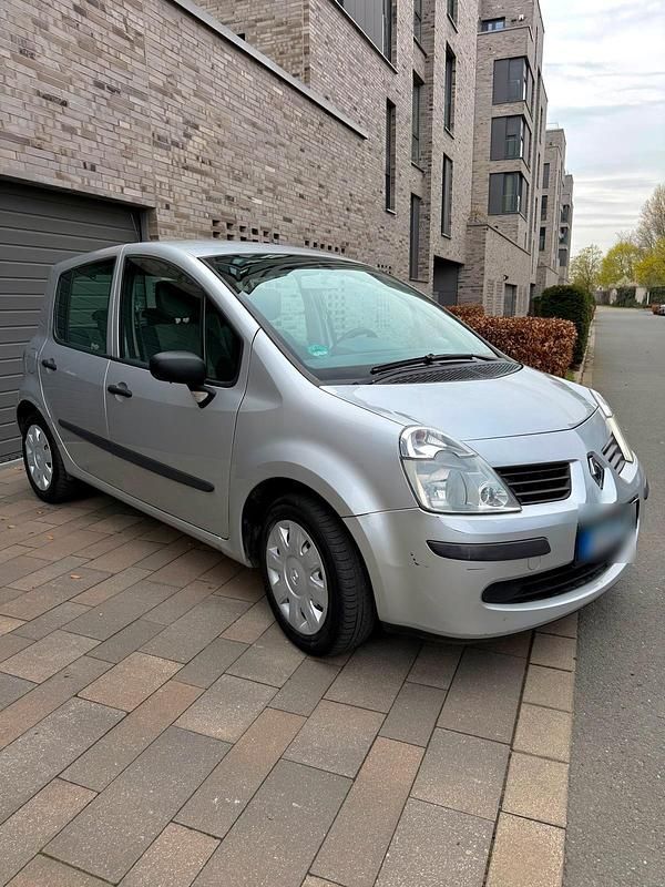 Gebraucht Renault Modus 75 PS (55 kW) 2007 Silber Van / Kleinbus