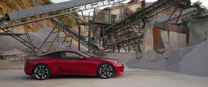 Rot Gebraucht 2021 Lexus LC 500 Sport Line | 89.900 € (Superpreis) - Bild 1/4