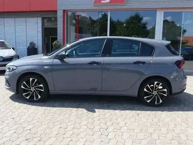 Gebraucht Fiat Tipo Sport 101 PS (74 kW) 2021 Grau Limousine