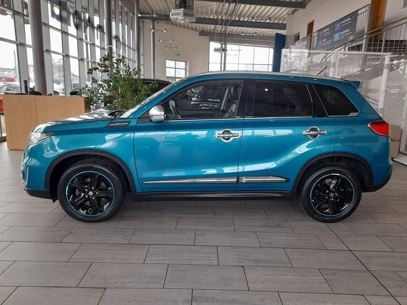 Gebraucht Suzuki Vitara 140 PS (102 kW) 2017 Grün SUV