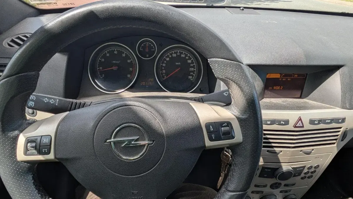 Gebraucht Opel Astra Cabriolet 200 PS (147 kW) 2006 Schwarz Cabrio