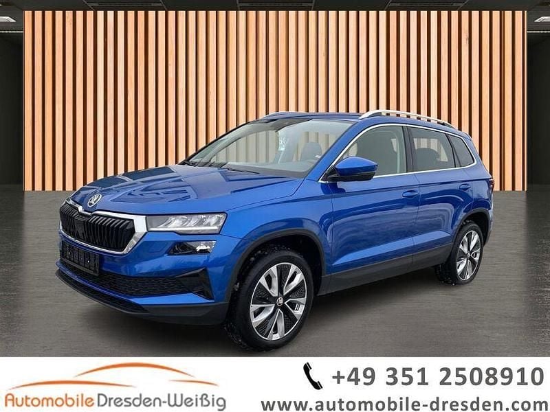 Blau Gebraucht 2024 Skoda Karoq Selection SUV | 26.980 € (Superpreis) - Bild 1/3