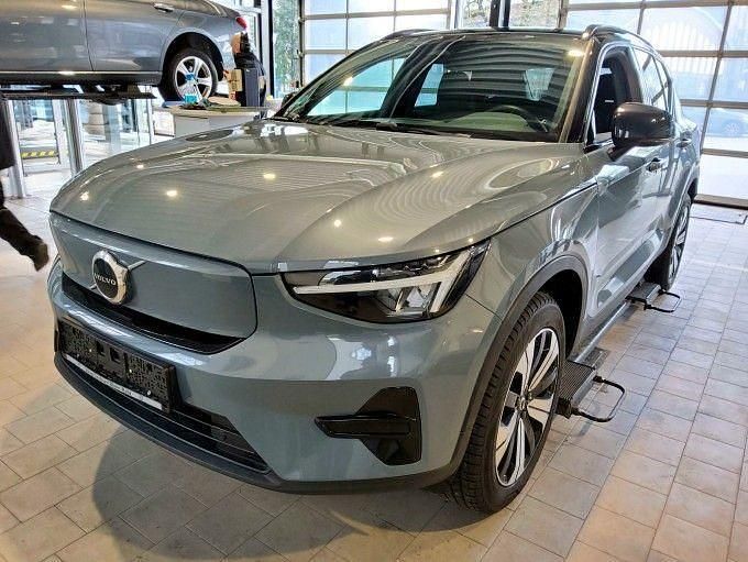 Gebraucht Volvo XC40 Core 169 kW (231 PS) 2023 Grau thunder grey / metallic SUV