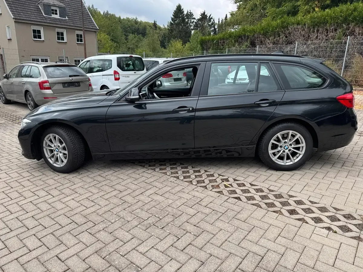 Gebraucht BMW 316 116 PS (85 kW) 2019 Schwarz Kombi