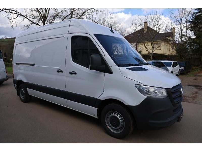 Gebraucht Mercedes Sprinter 150 PS (110 kW) 2023 Weiß Van