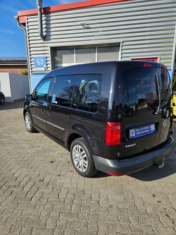Gebraucht VW Caddy Trendline 125 PS (91 kW) 2018 Deep black perleffekt Van / Kleinbus
