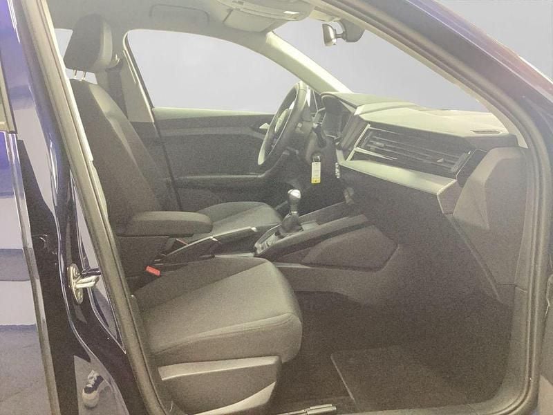 Gebraucht Audi A1 Sportback Advanced 95 PS (69 kW) 2024 Blau Kleinwagen