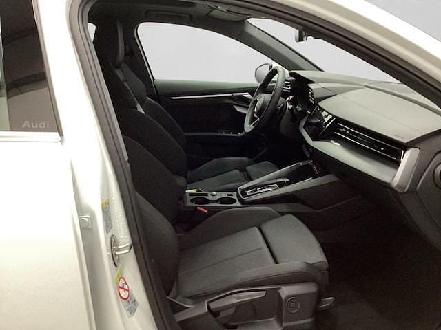Gebraucht Audi A3 Advanced Plus 116 PS (85 kW) 2025 Gletscherweiß metallic