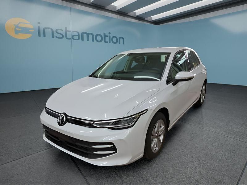 Weiß Gebraucht 2024 VW Golf VIII Kleinwagen | 25.799 € (Guter Preis) - Bild 1/4