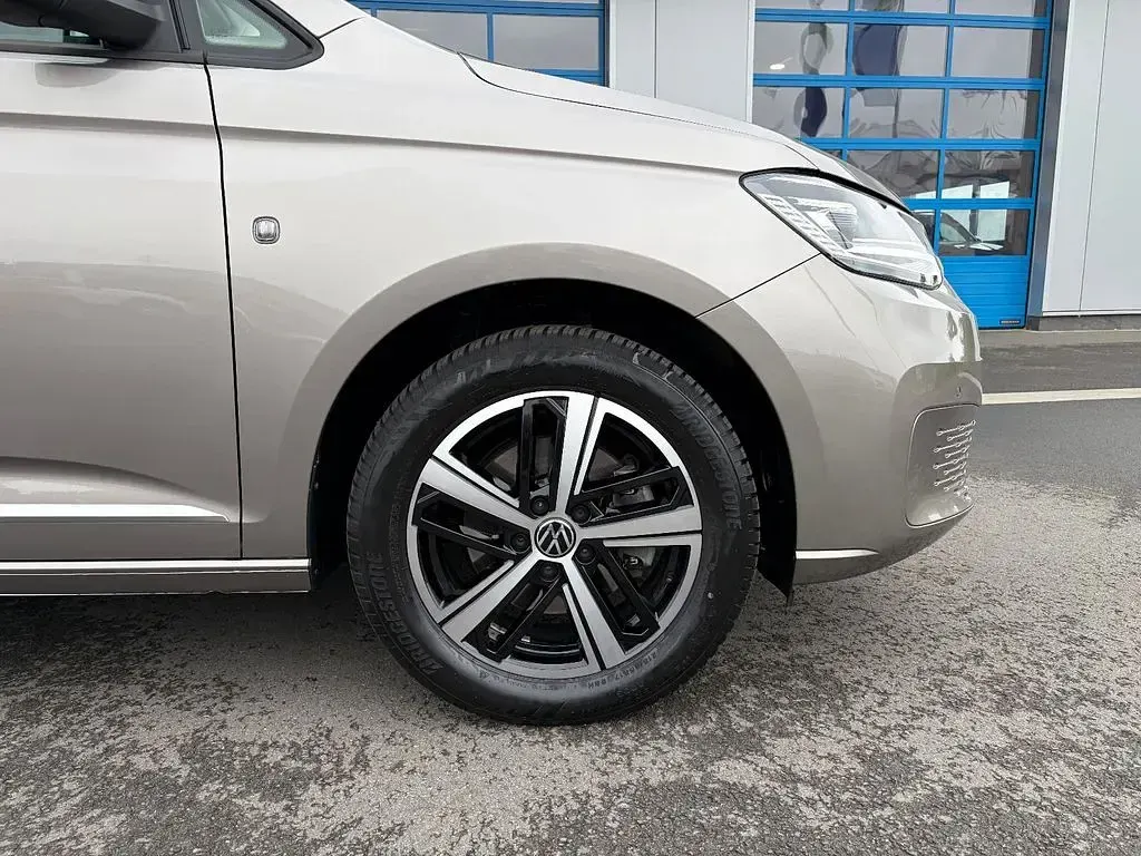 Brugt VW Caddy Style 114 HK (83 kW) 2023 Beige MPV
