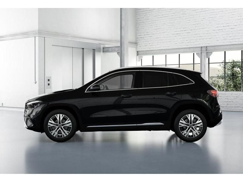 Gebraucht Mercedes GLA180 Progressive 136 PS (100 kW) 2024 Metalliclack kosmosschwarz SUV