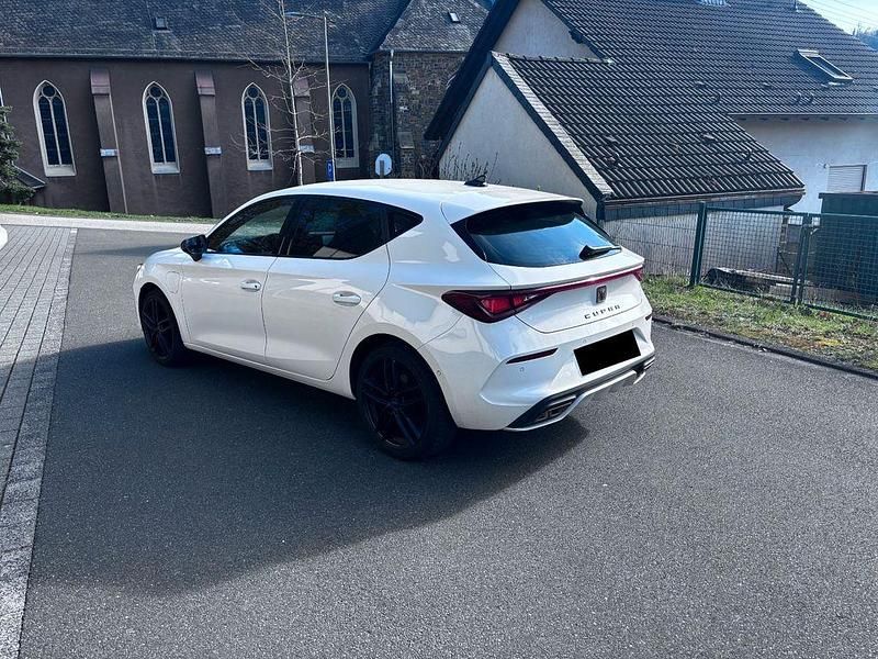 Gebraucht Cupra Leon 204 PS (150 kW) 2021 Weiß Limousine