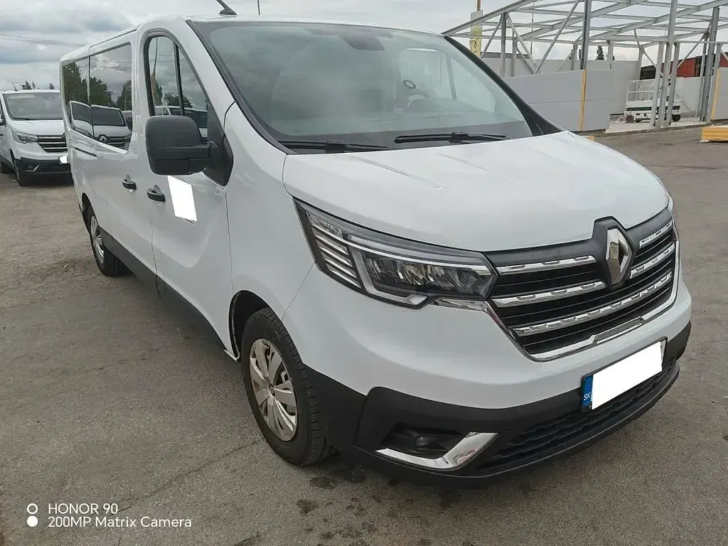 Gebraucht Renault Trafic 150 PS (110 kW) 2023 Weiß Van / Kleinbus