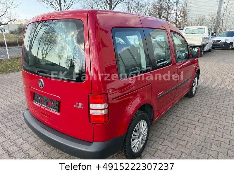 Gebraucht VW Caddy Trendline 105 PS (77 kW) 2014 Rot Van / Kleinbus