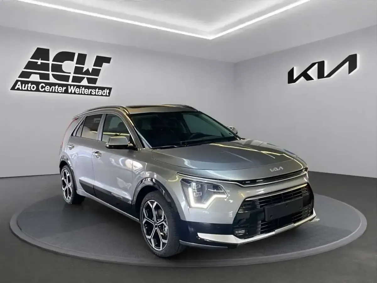 Neu Kia Niro Spirit 141 PS (103 kW) 2026 Interstellar grau SUV