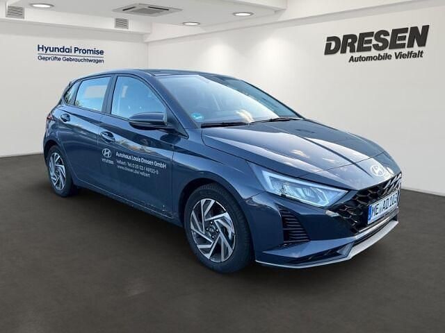 Gebraucht Hyundai i20 Trend 101 PS (74 kW) 2024 Grau Kleinwagen