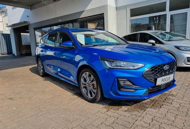Gebraucht Ford Focus ST-Line 125 PS (91 kW) 2022 Blau Limousine