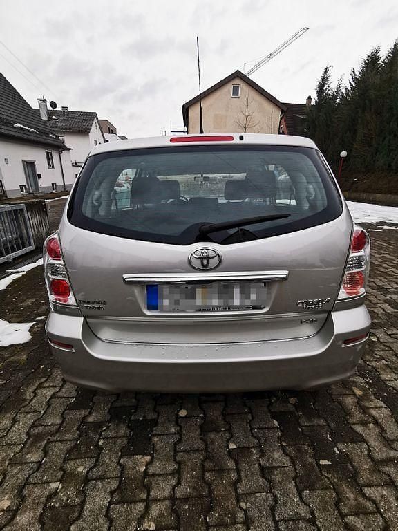 Gebraucht Toyota Corolla Verso 136 PS (100 kW) 2008 Silber Van / Kleinbus