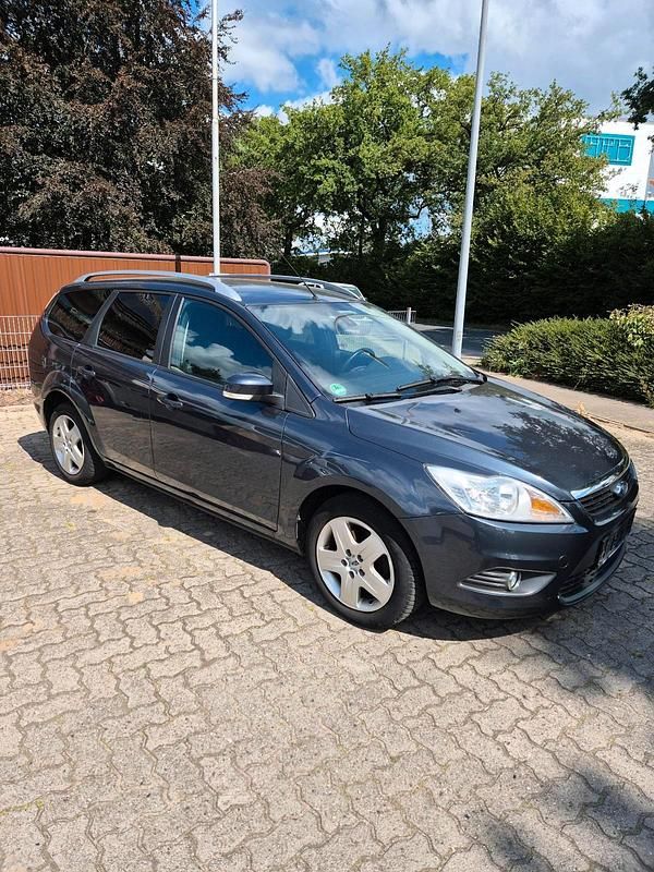 Grau Gebraucht 2008 Ford Focus Kombi | 1.250 € (Superpreis) - Bild 1/4