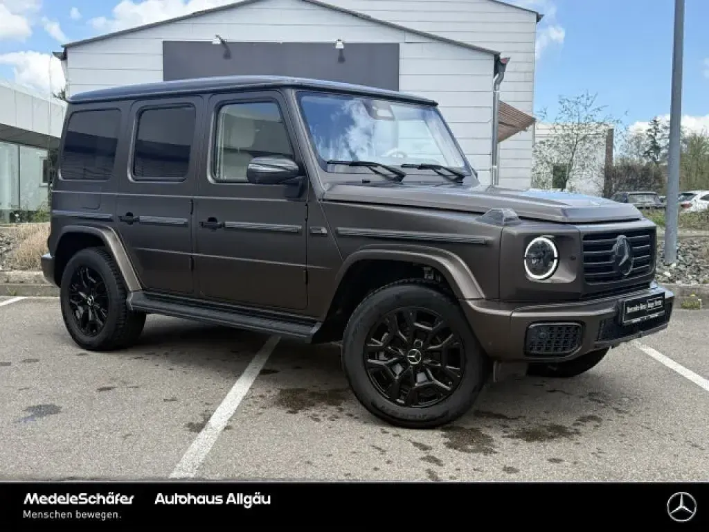 Gebraucht Mercedes G450 Exclusive 367 PS (269 kW) 2024 Manufaktur citrinbraun magno (metallic) SUV