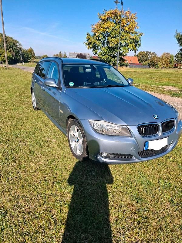 Gebraucht 2010 BMW 318 Kombi | 2.800 € (Superpreis) - Bild 1/4