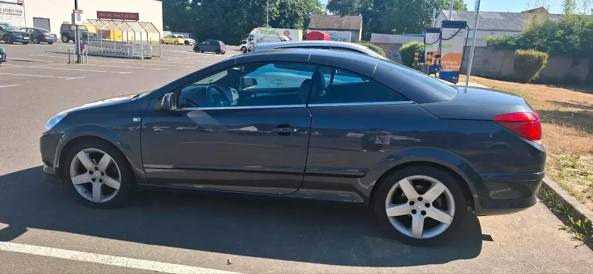 Gebraucht Opel Astra 140 PS (102 kW) 2008 Blau Cabrio