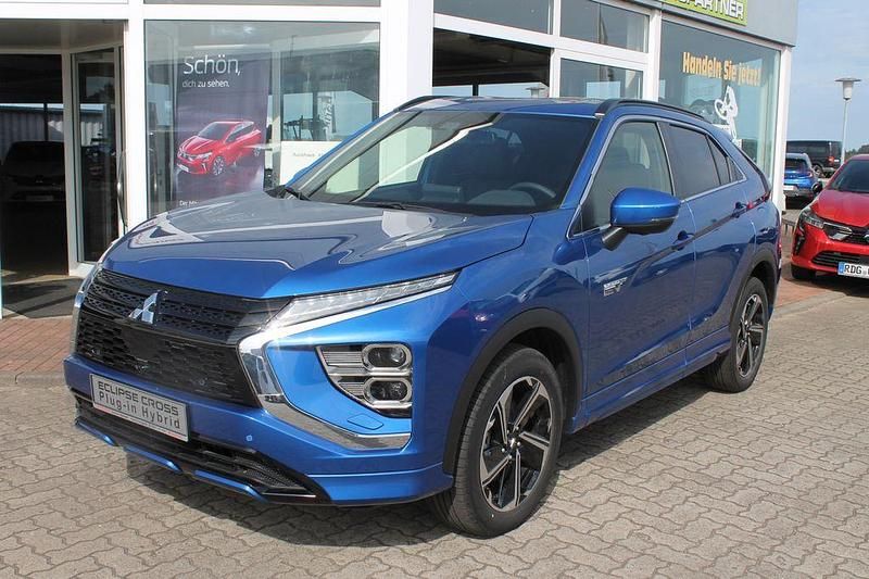 Blau Neu 2024 Mitsubishi Eclipse Cross Plus SUV | 33.900 € - Bild 1/4