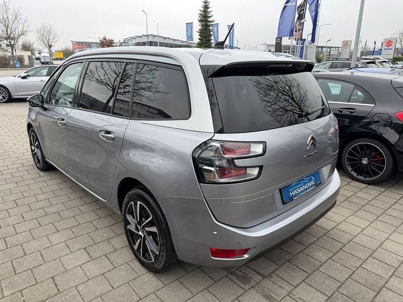 Gebraucht Citroën C4 SpaceTourer Shine 163 PS (119 kW) 2022 Grau Van / Kleinbus