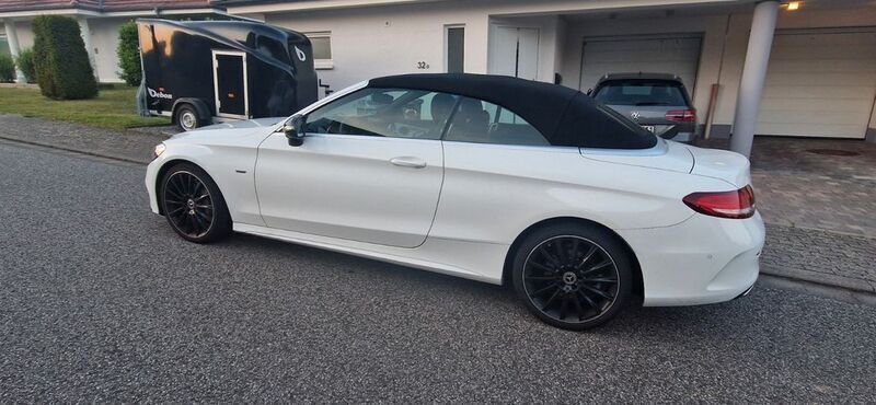 Weiß Gebraucht 2018 Mercedes C300 Cabrio | 31.599 € (Fairer Preis) - Bild 1/4
