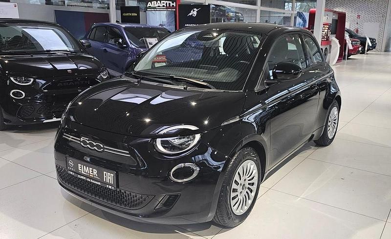 Gebraucht Fiat 500e Action 69 kW (95 PS) 2022 Schwarz Limousine