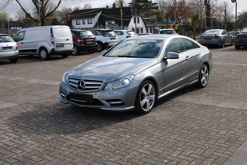 Usata Mercedes E200 184 CV (135 kW) 2013 Argento Coupé