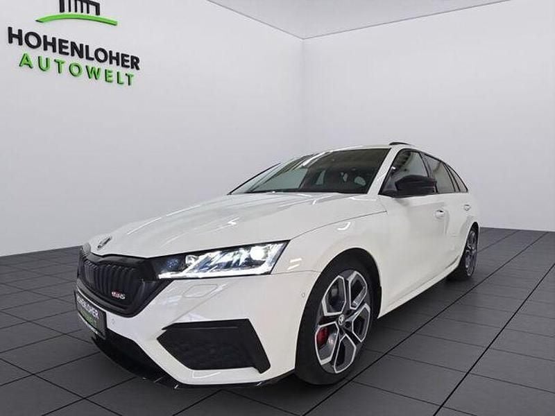 Weiß Gebraucht 2022 Skoda Octavia RS Kombi | 29.890 € (Fairer Preis) - Bild 1/4