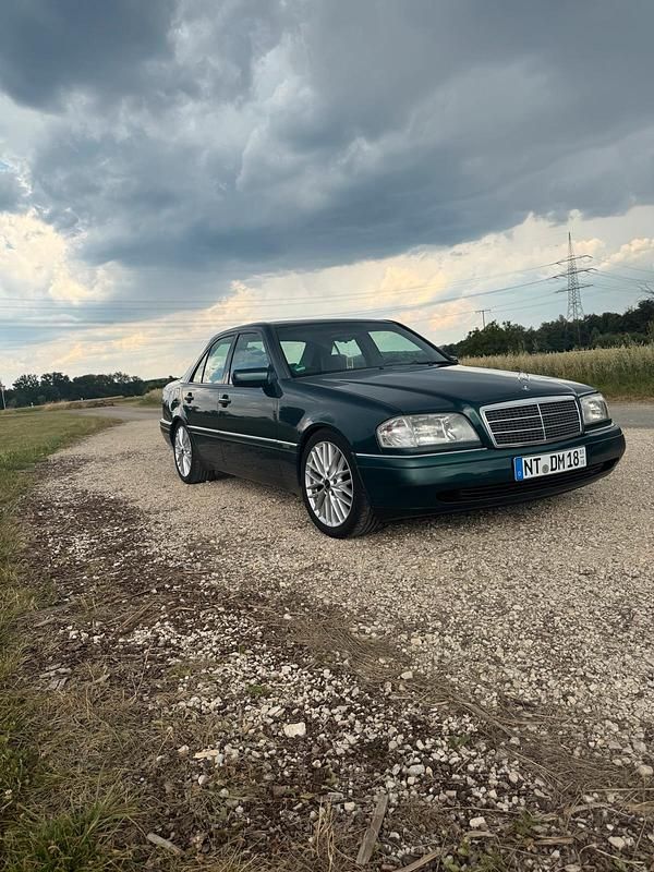 Gebraucht 1996 Mercedes C200 Elegance Limousine | 4.700 € (Fairer Preis) - Bild 1/4