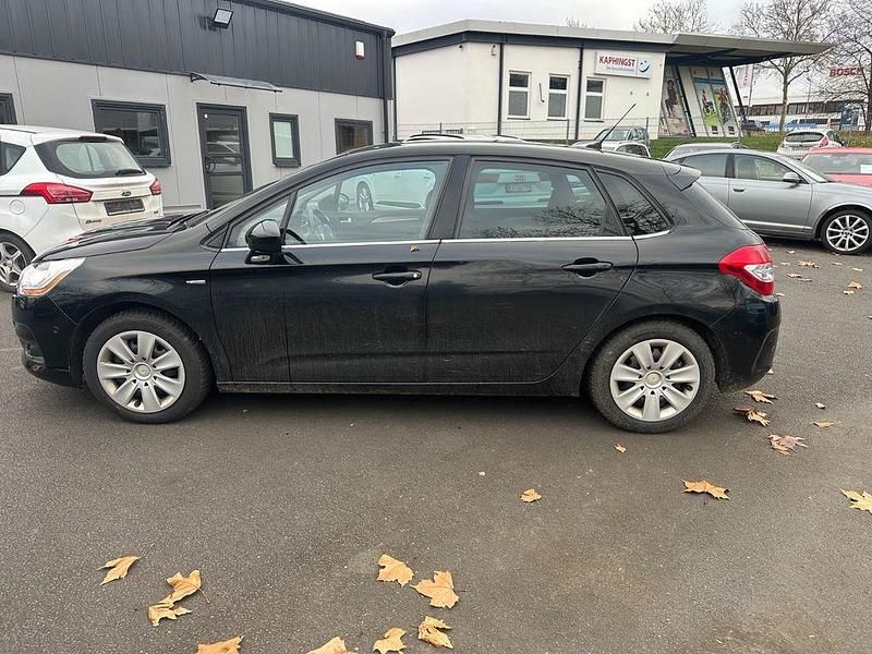 Gebraucht Citroën C4 Exclusive 120 PS (88 kW) 2012 Schwarz Limousine