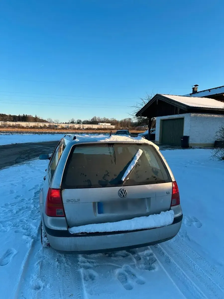 Gebraucht VW Golf IV 105 PS (77 kW) 2001 Silber Kombi