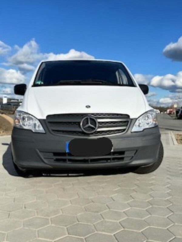 Weiß Gebraucht 2014 Mercedes Vito Van / Kleinbus | 11.500 € - Bild 1/4
