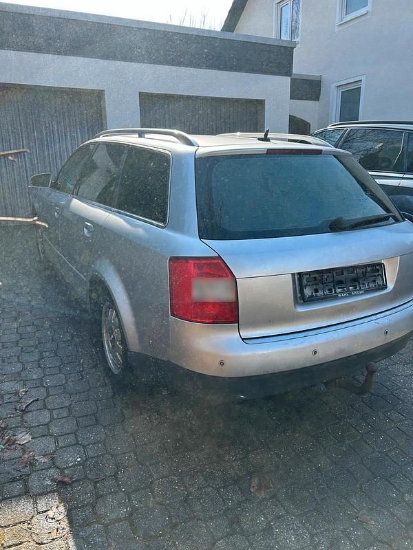Gebraucht Audi A4 S-Line 131 PS (96 kW) 2004 Silber Kombi