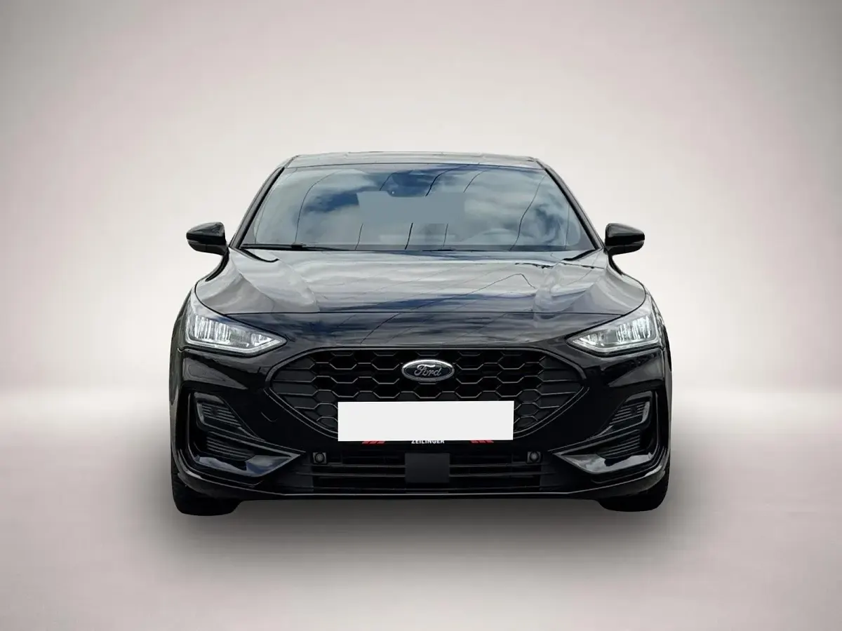 Gebraucht Ford Focus ST-Line 125 PS (91 kW) 2025 Manufacturer Limousine