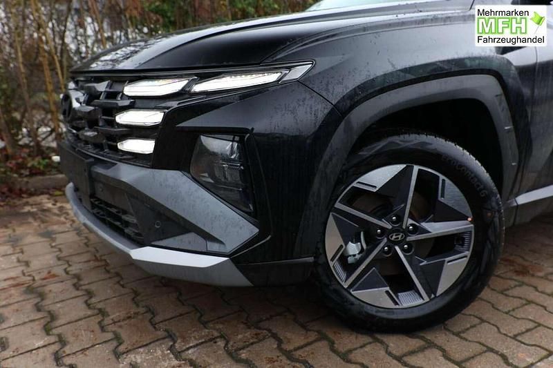 Neu Hyundai Tucson Trend 215 PS (158 kW) 2025 Abyss black mineralef... SUV