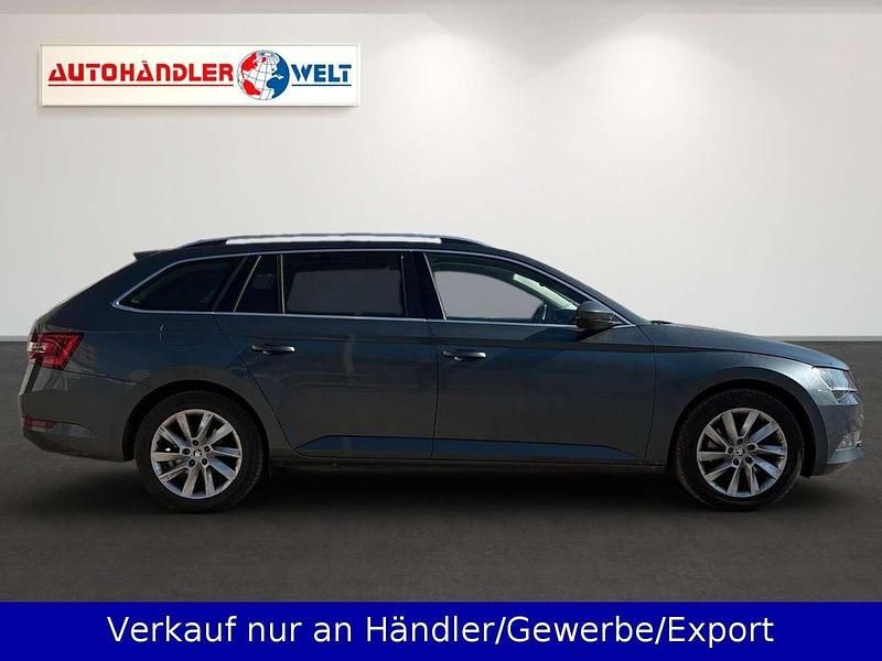 Gebraucht Skoda Superb Style 179 PS (131 kW) 2017 Grau Kombi