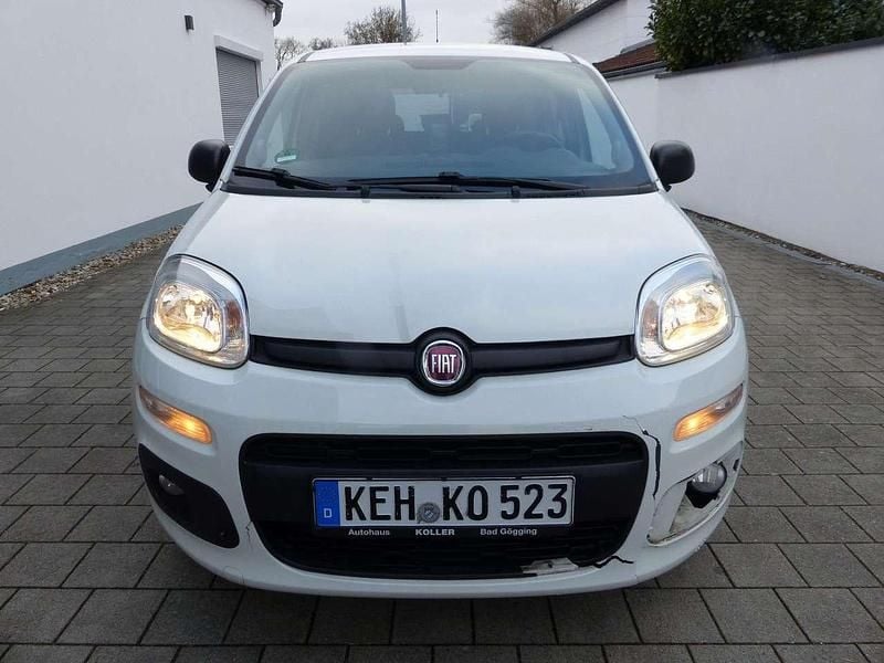 Gebraucht Fiat Panda Lounge 69 PS (50 kW) 2018 Gelato weiß 296 Kleinwagen