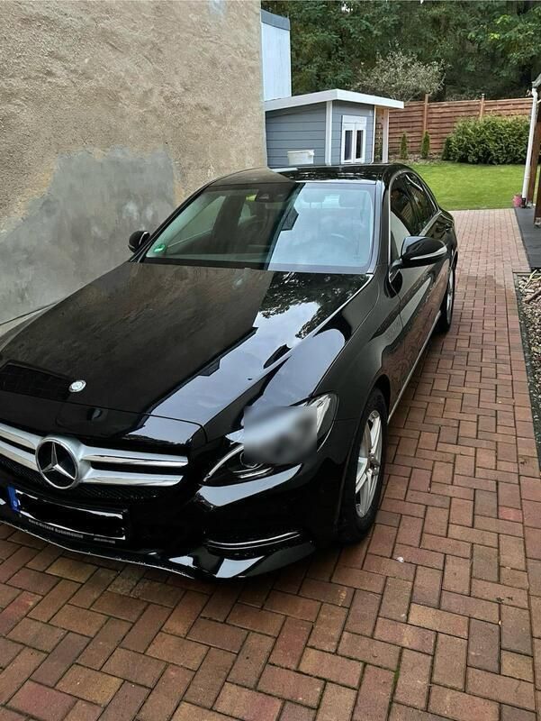 Schwarz Gebraucht 2015 Mercedes C220 Avantgarde Limousine | 14.499 € (Guter Preis) - Bild 1/4