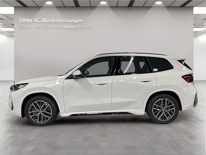 Gebraucht BMW iX1 M Sport 200 kW (272 PS) 2023 Weiß SUV