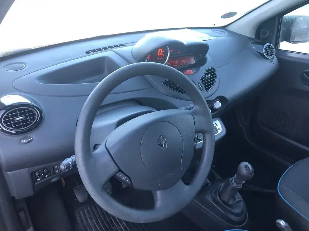 Gebraucht Renault Twingo Expression 75 PS (55 kW) 2013 Schwarz Kleinwagen