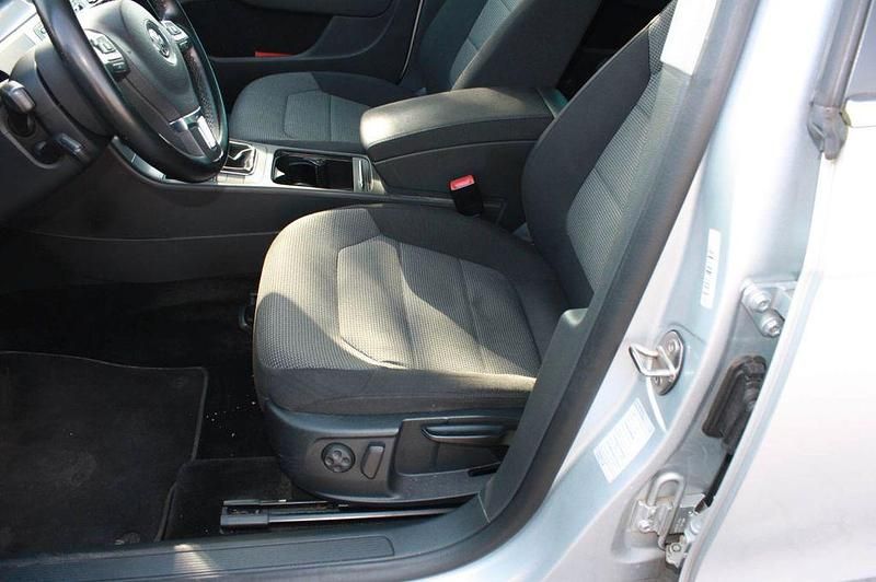 Gebraucht VW Passat Comfortline 122 PS (89 kW) 2013 Silber Kombi