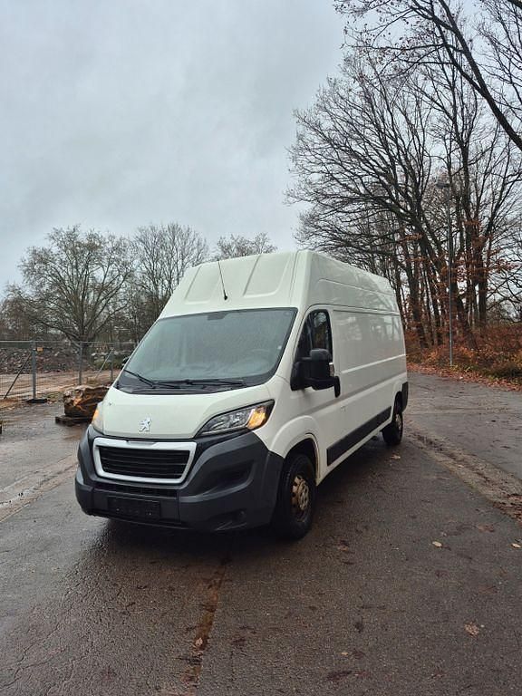 Weiß Gebraucht 2018 Peugeot Boxer Van | 9.450 € (Superpreis) - Bild 1/4