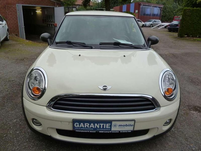 Gebraucht Mini ONE 75 PS (55 kW) 2010 Pepper white Kleinwagen