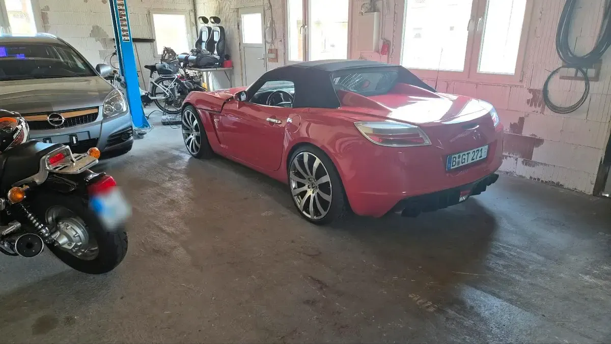 Gebraucht Opel GT 264 PS (194 kW) 2017 Rot Cabrio