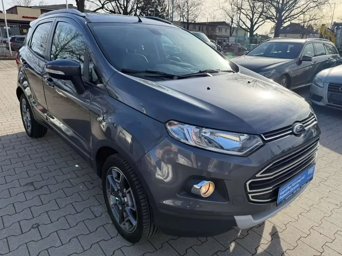 Gebraucht Ford Ecosport Titanium 125 PS (91 kW) 2016 Grau SUV